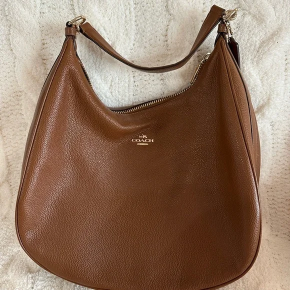 Coach Brown Hobo Bag with Leather Material and Crescent Shape - Picture 2 of 12